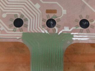 Conductive paint at the top of the flex cable