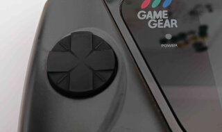 The 3D printed d-pad installed in the Game Gear.